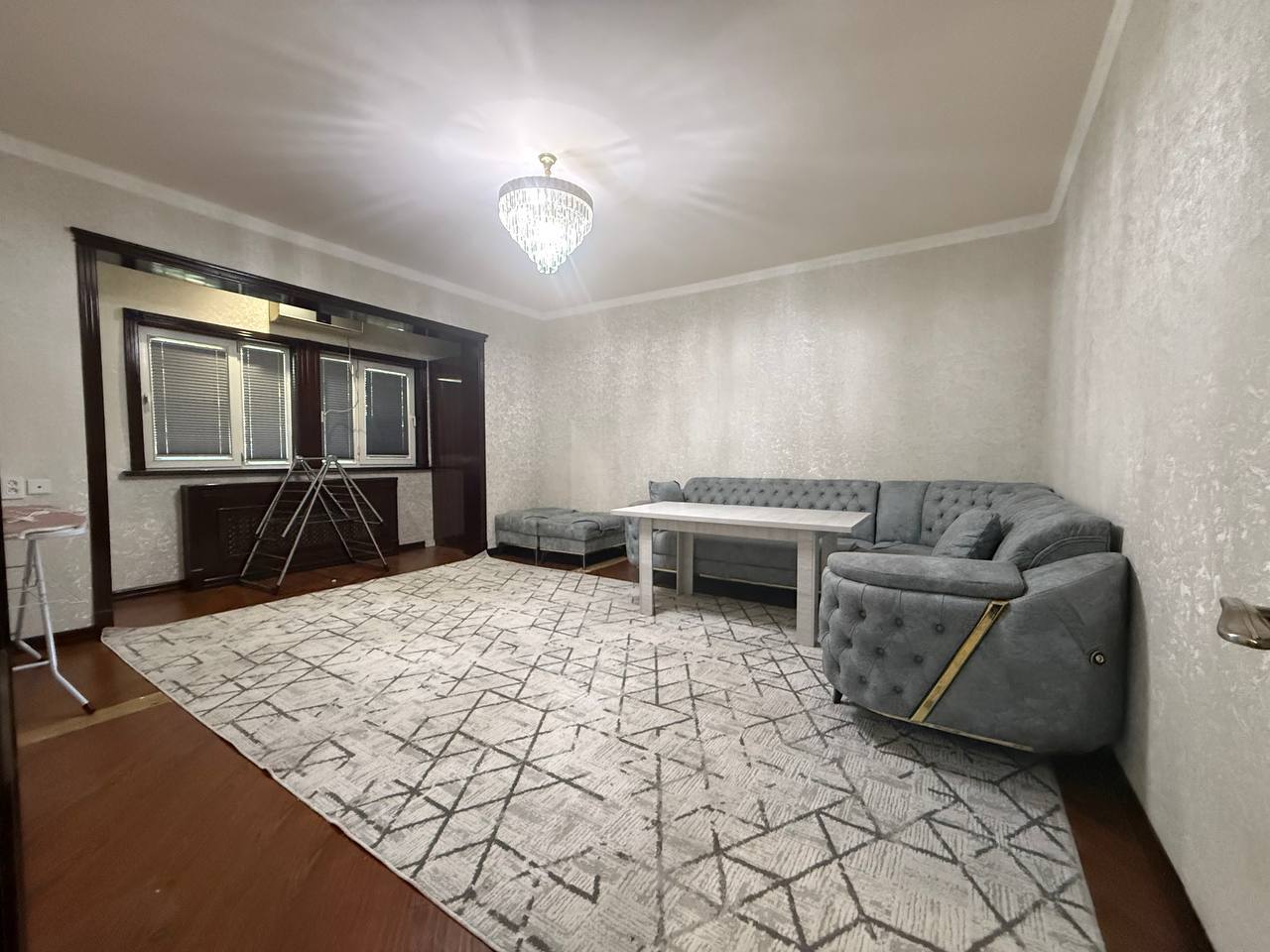 2-комн. квартира, 58 м² — фото 1