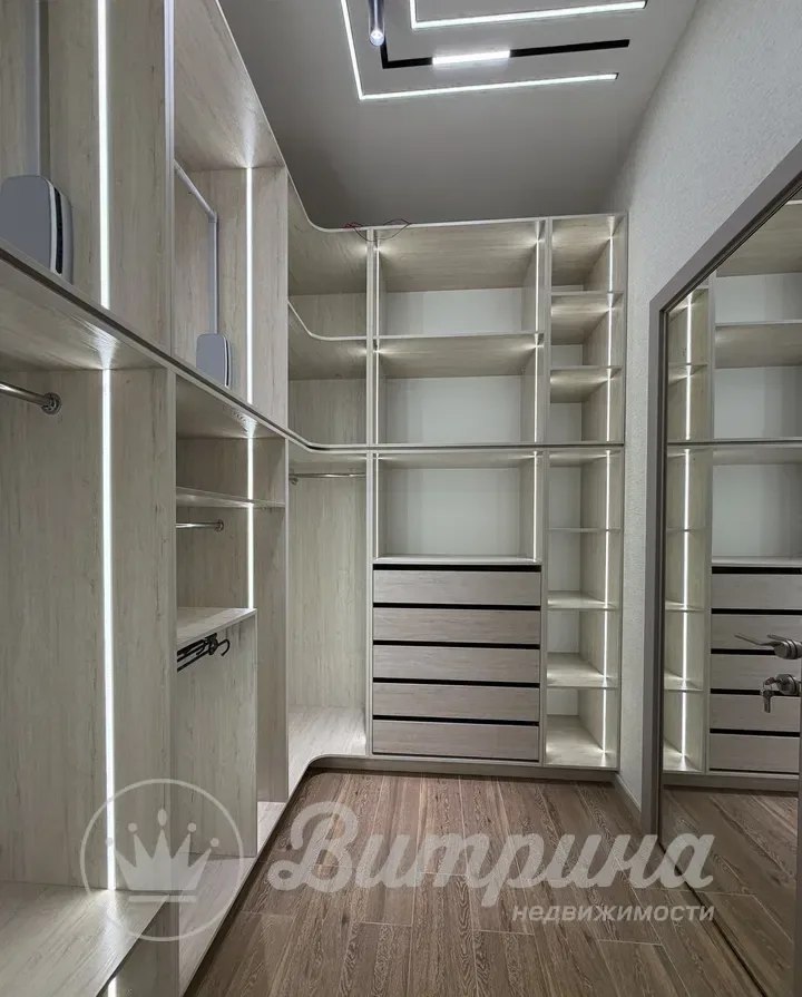Дом 450 м², участок 3 сот. — фото 2