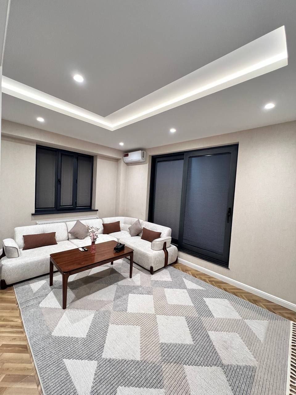 2-комн. квартира, 53 м² — фото 1