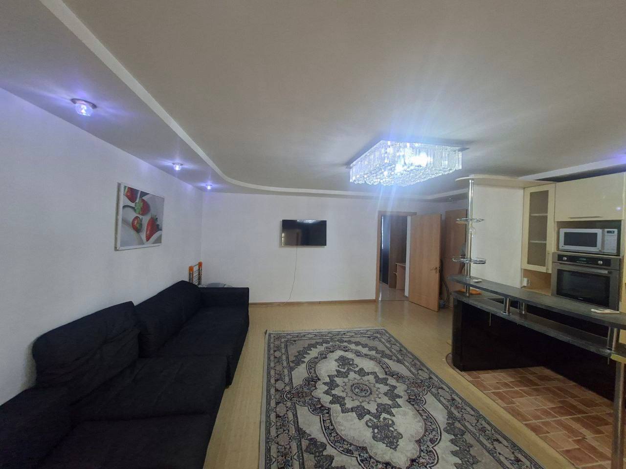 2-комн. квартира, 65 м² — фото 1