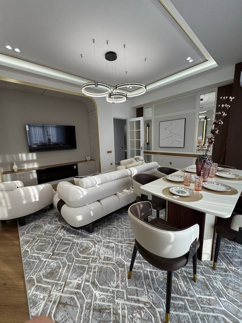 5-комн. квартира, 140 м² — фото 1