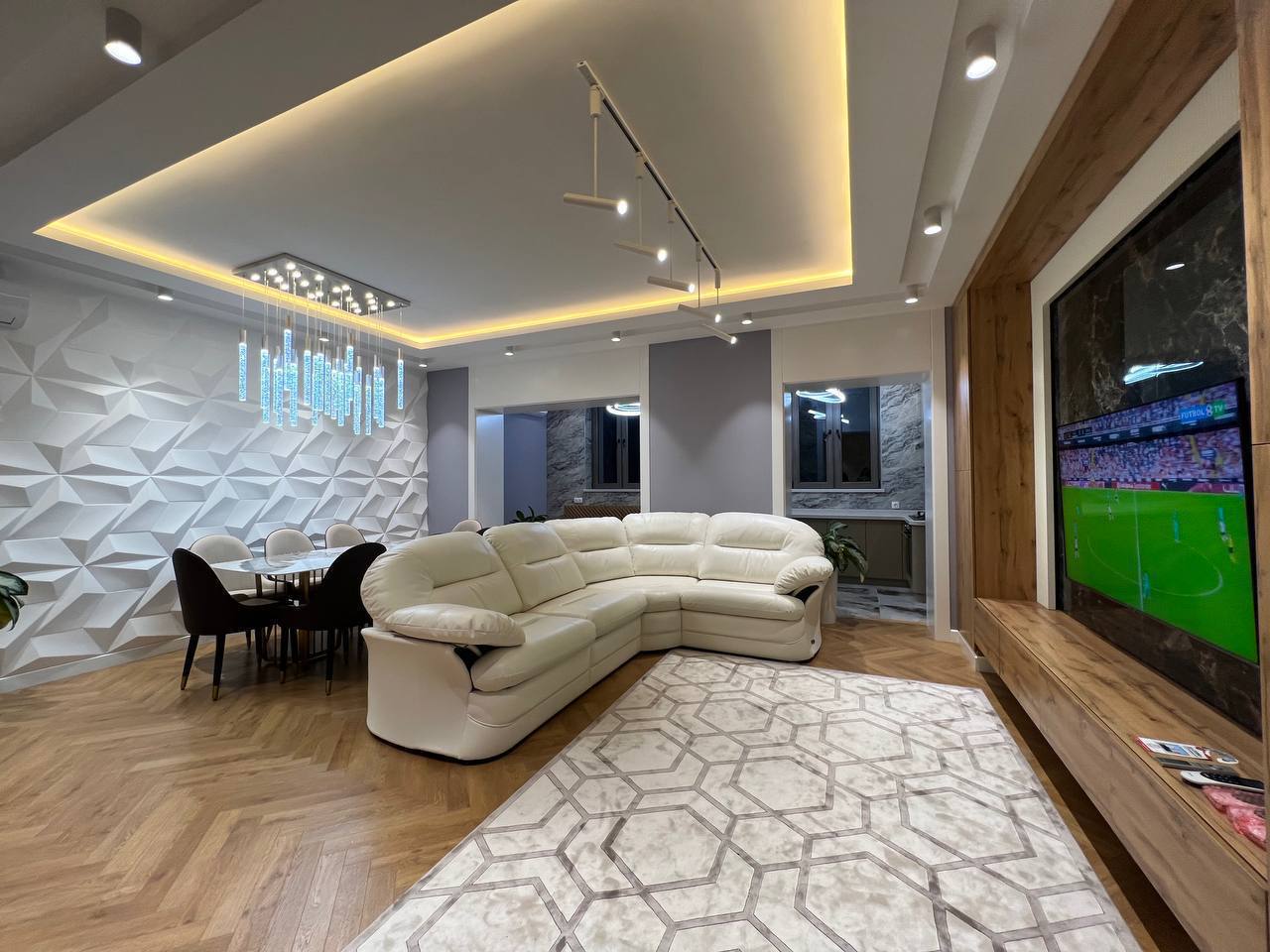4-комн. квартира, 140 м²