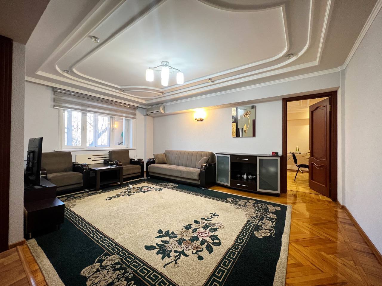 2-комн. квартира в аренду, 80 м²