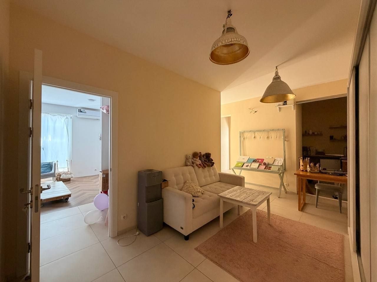 7-комн. квартира, 216 м²