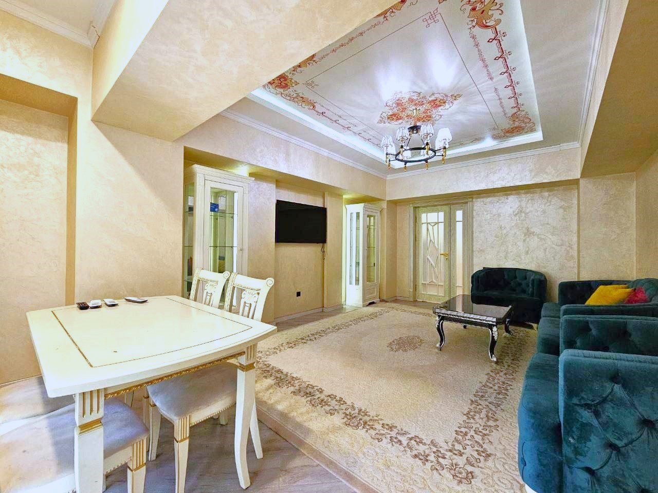 3-комн. квартира в аренду, 90 м² — фото 1