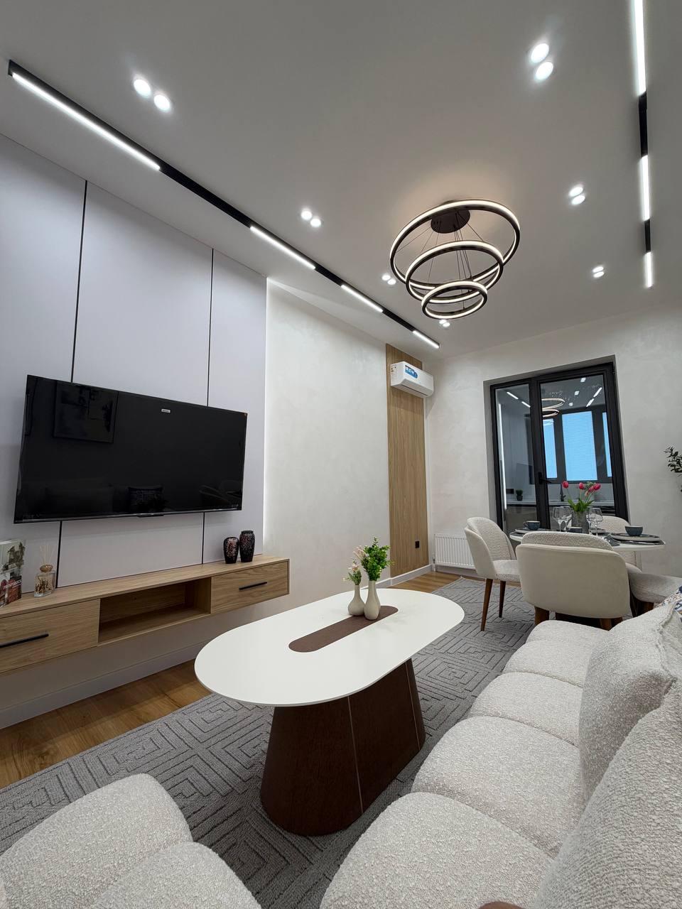 2-комн. квартира, 52 м² — фото 1