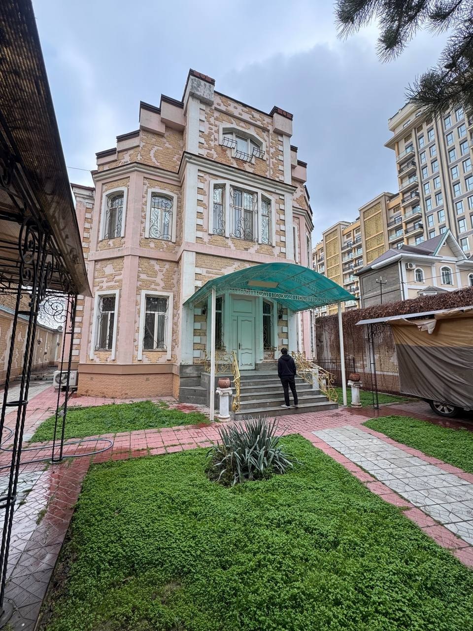 Дом, участок 9 сот. — фото 1