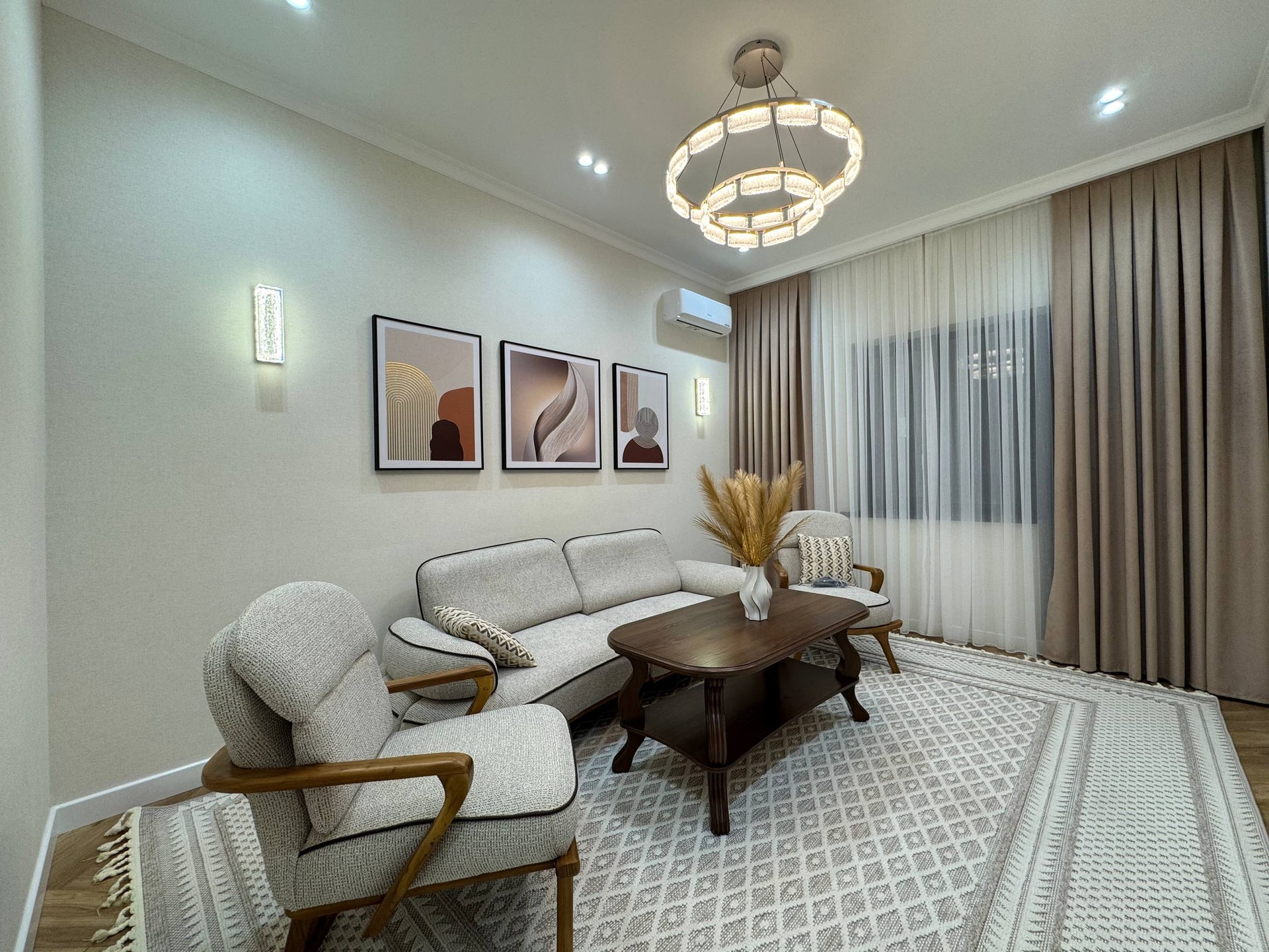 4-комн. квартира, 130 м² — фото 1