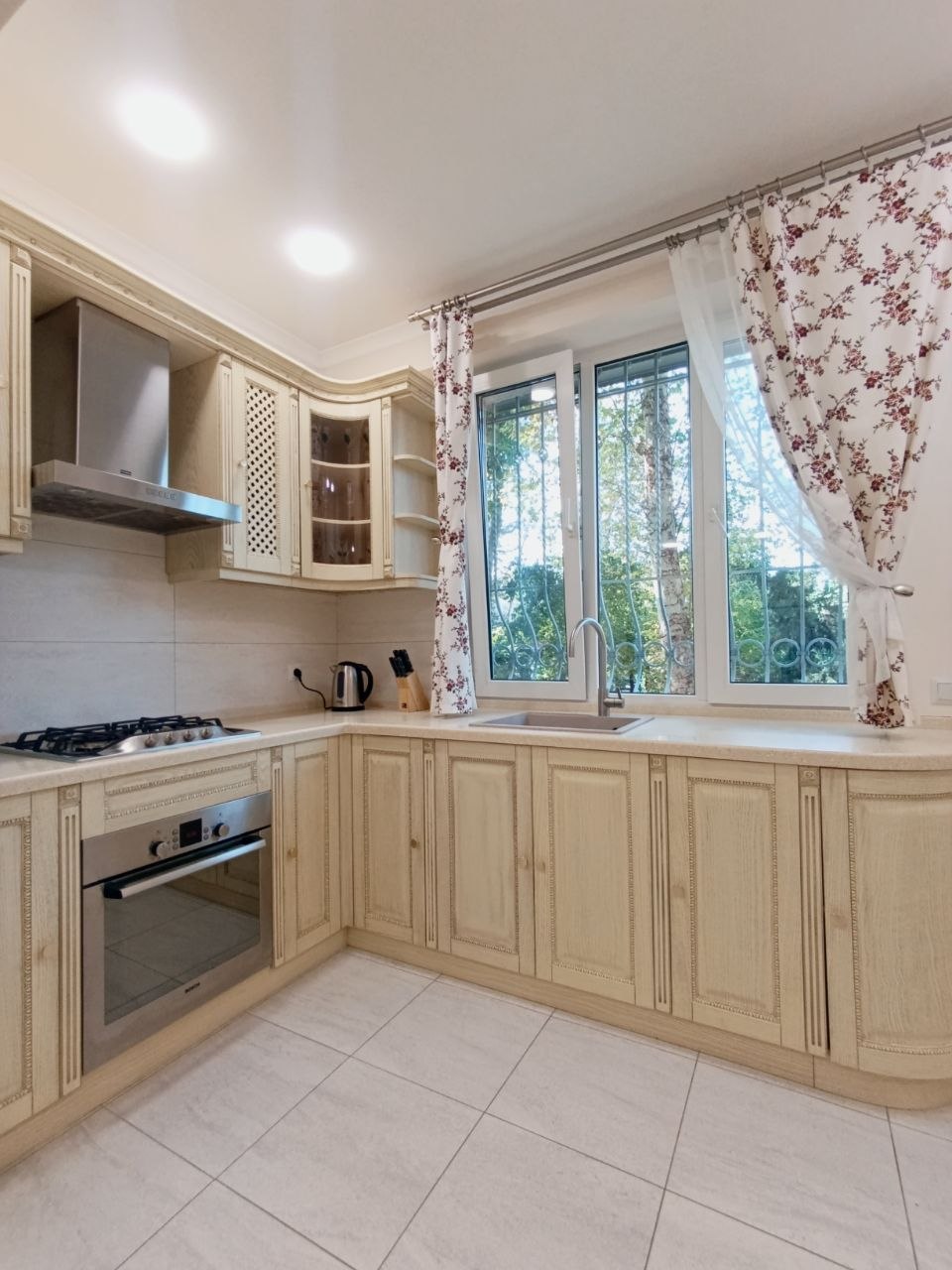 2-комн. квартира в аренду, 70 м² — фото 1