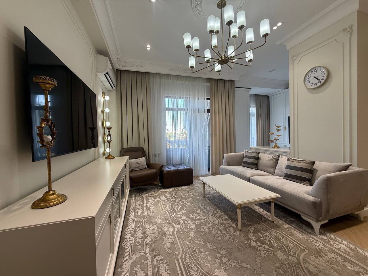 6-комн. квартира, 210 м² — фото 2