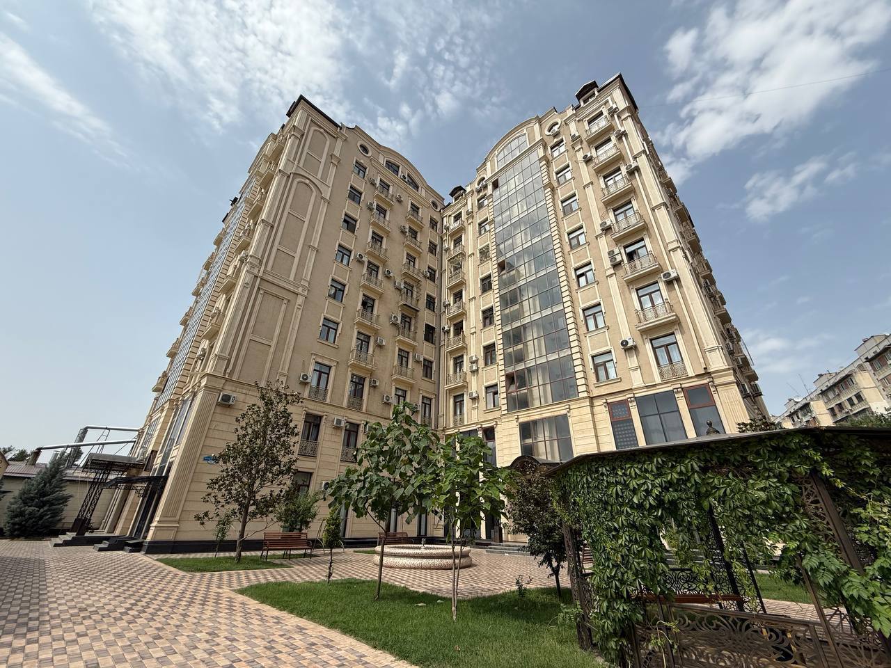 4-комн. квартира, 121 м² — фото 1