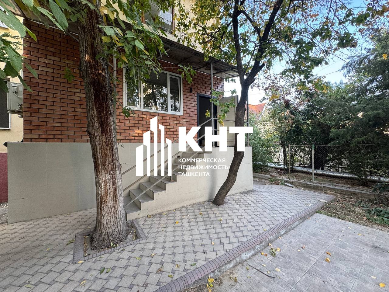 Коммерция в аренду 77 м² — фото 1