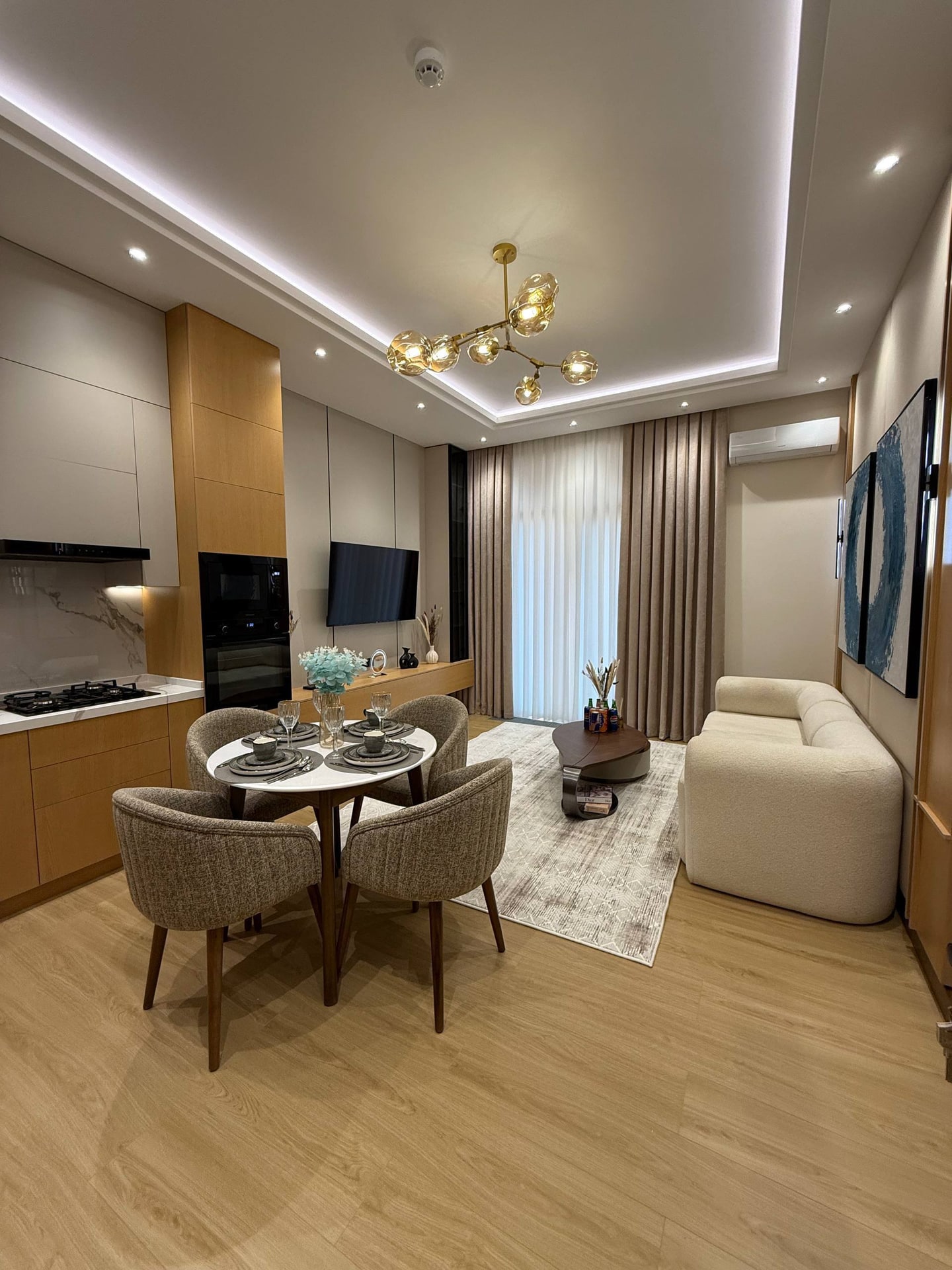 2-комн. квартира, 58 м² — фото 1