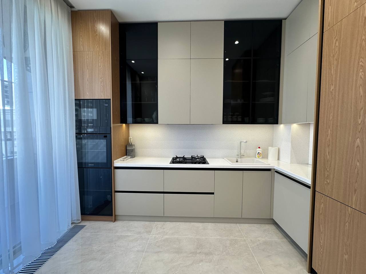 2-комн. квартира, 65 м² — фото 2