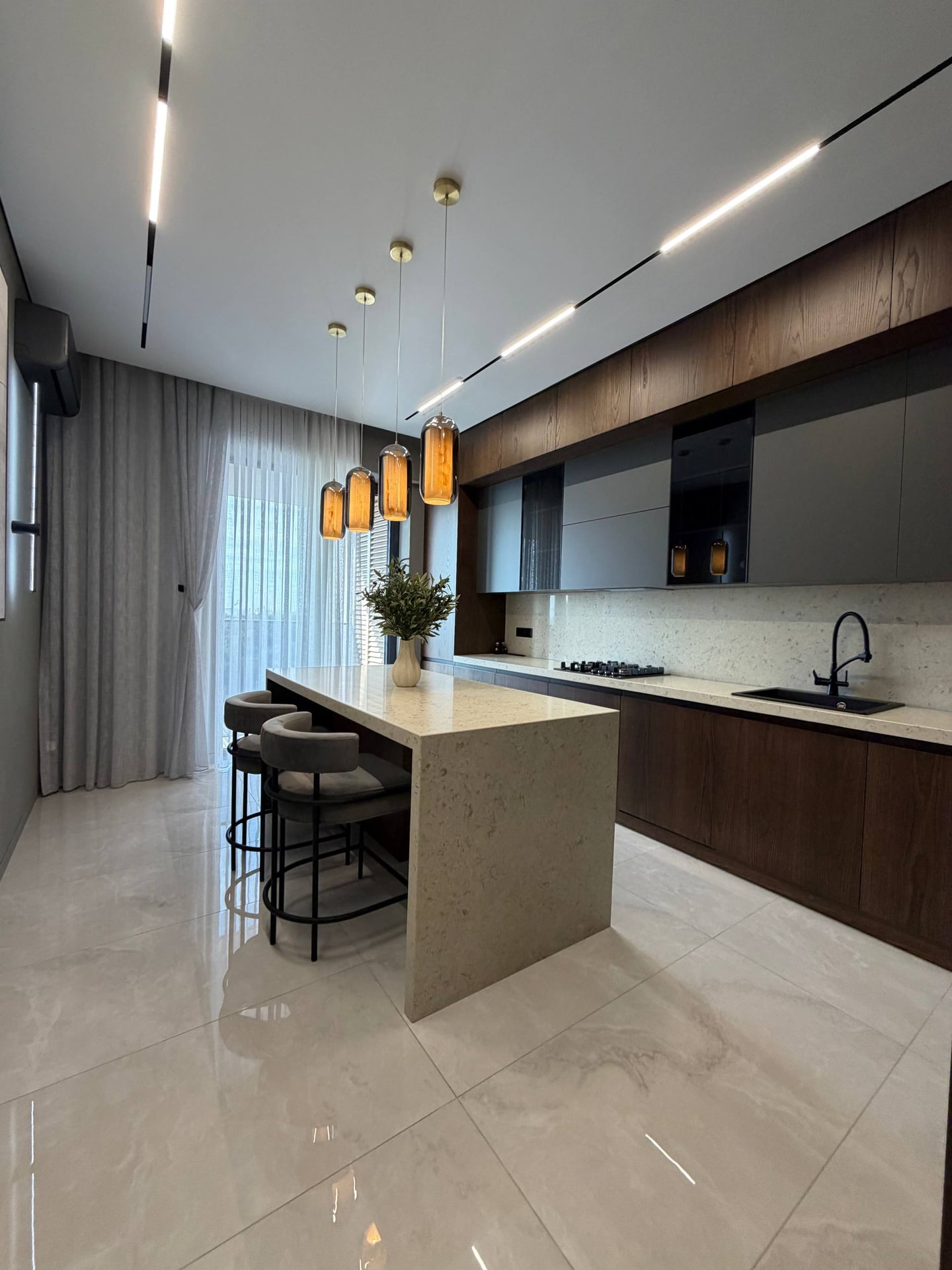 4-комн. квартира, 150 м² — фото 1