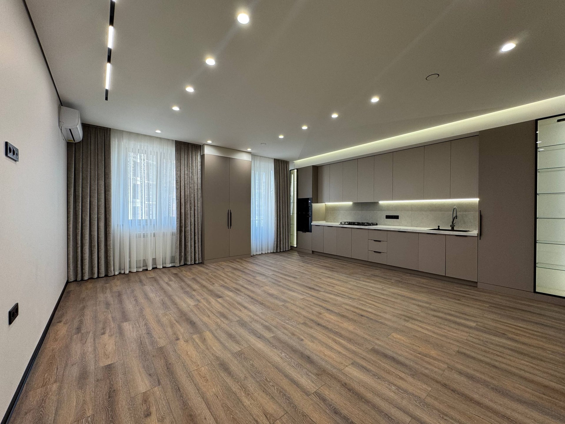 3-комн. квартира, 138 м² — фото 3