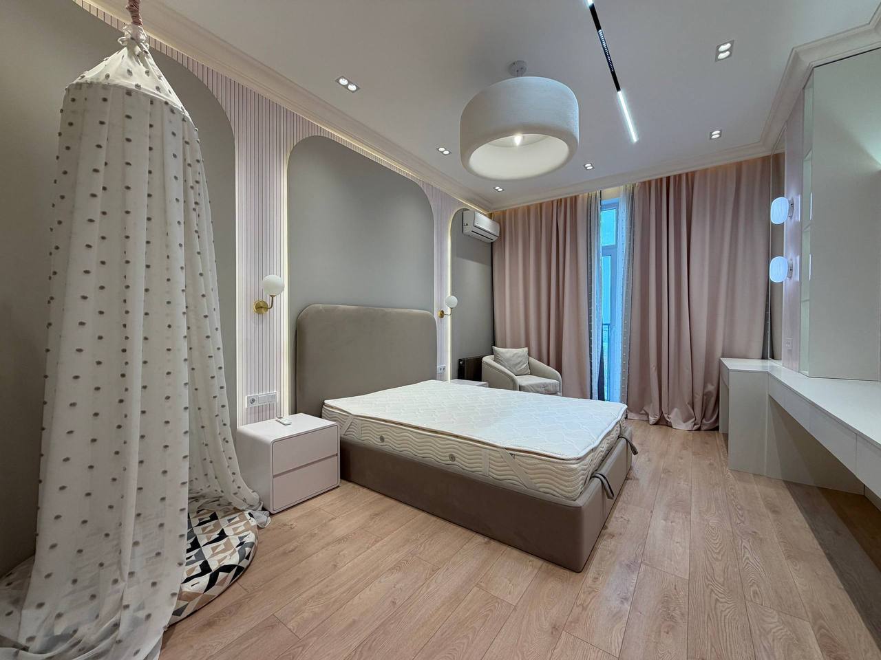 4-комн. квартира, 130 м² — фото 4