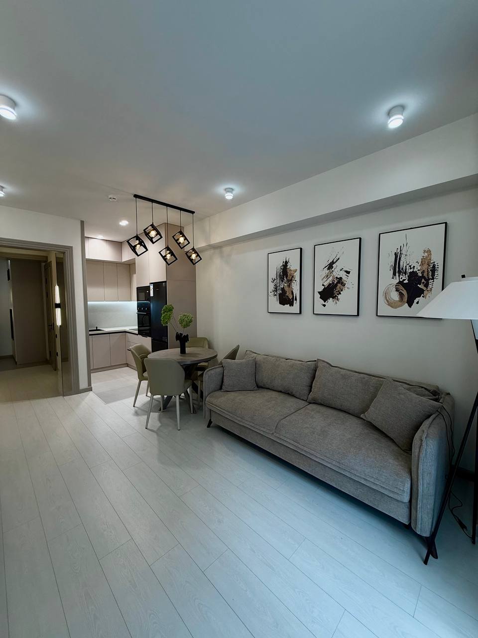 2-комн. квартира, 60 м² — фото 2