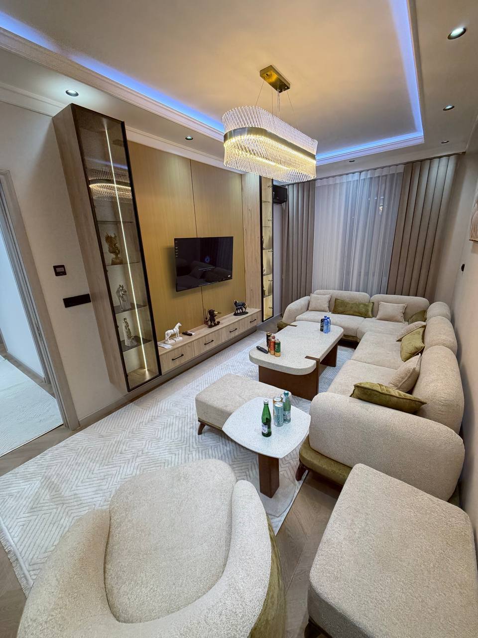 2-комн. квартира, 65 м² — фото 1
