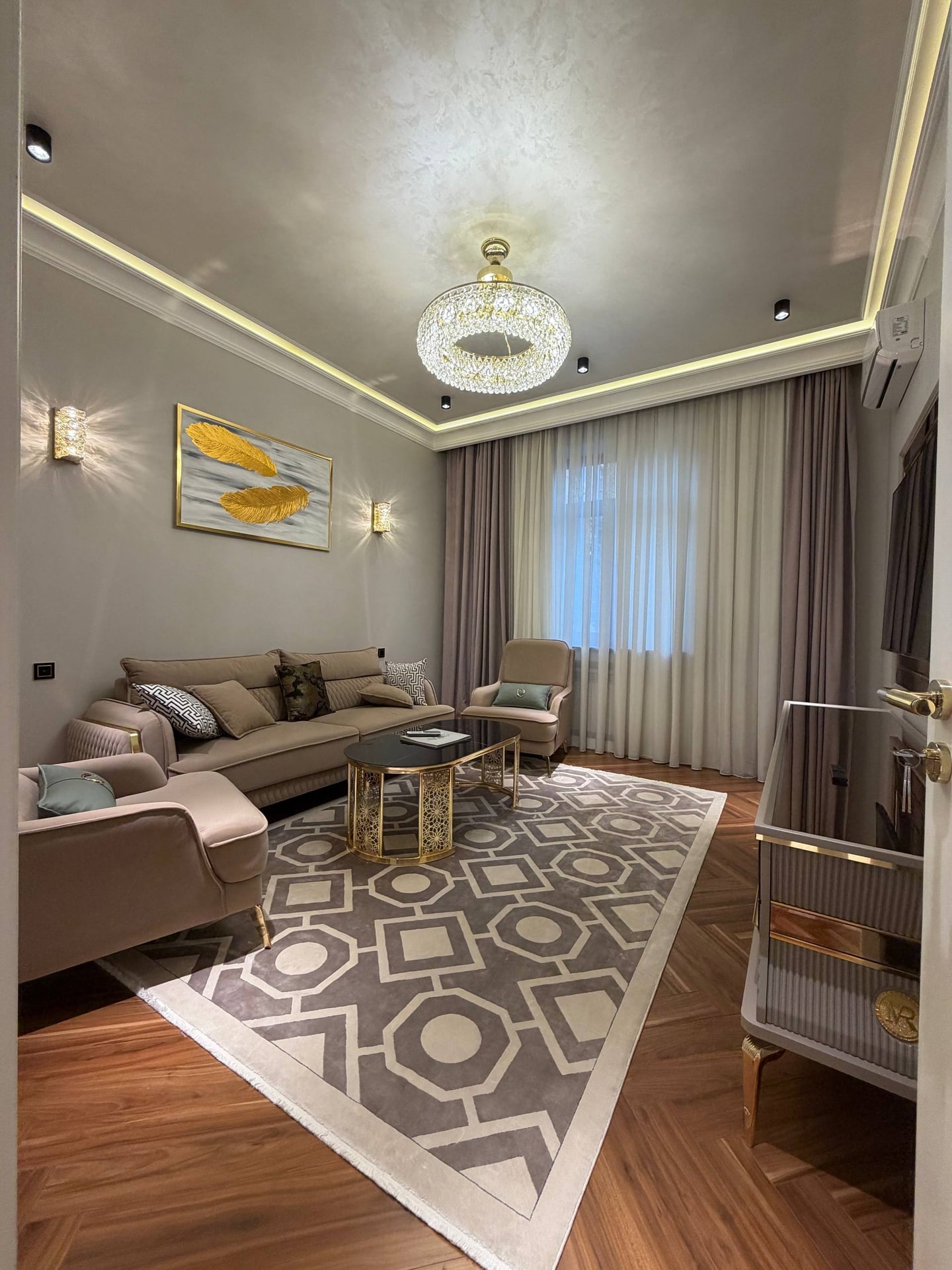 6-комн. квартира, 195 м² — фото 2