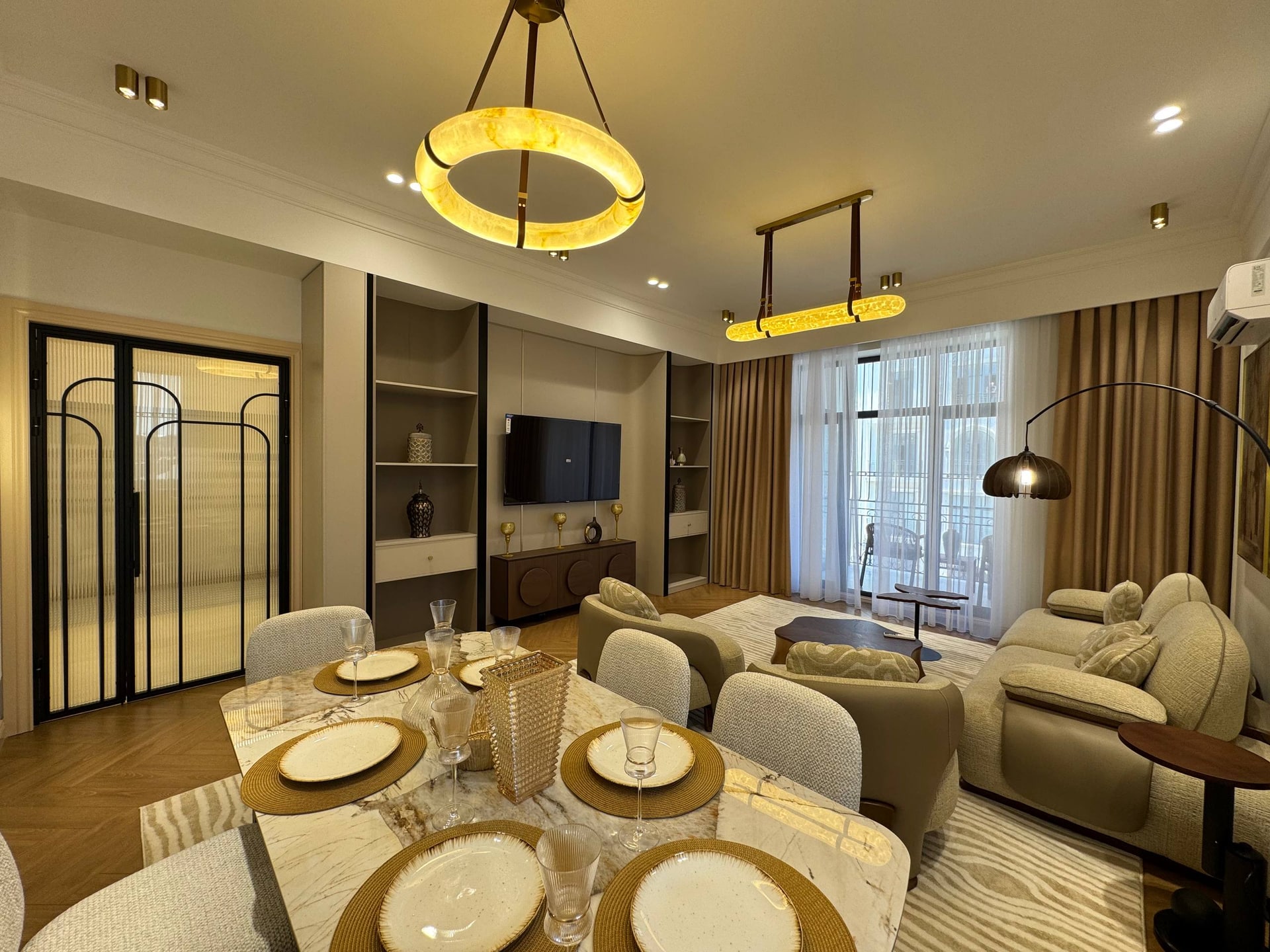 6-комн. квартира, 224 м² — фото 1
