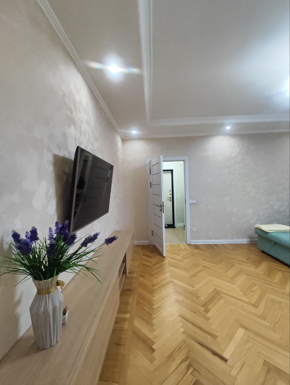 2-комн. квартира в аренду, 65 м² — фото 3