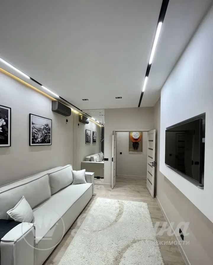 2-комн. квартира, 52 м² — фото 2
