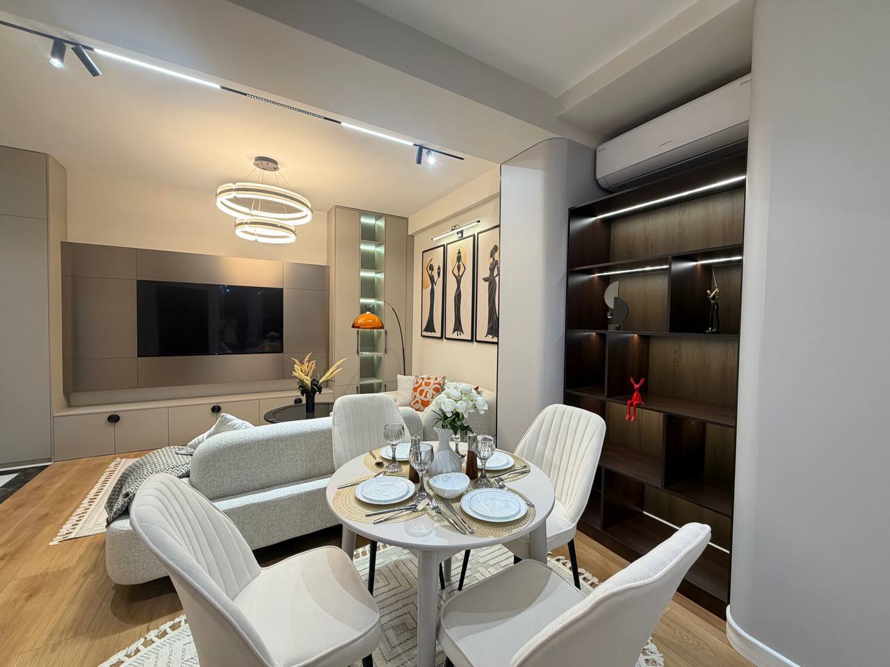 2-комн. квартира, 56 м² — фото 2