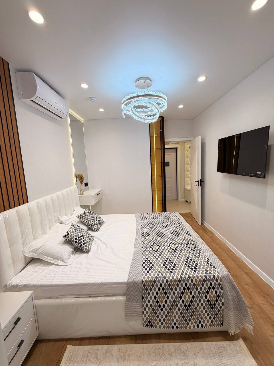2-комн. квартира, 65 м² — фото 3