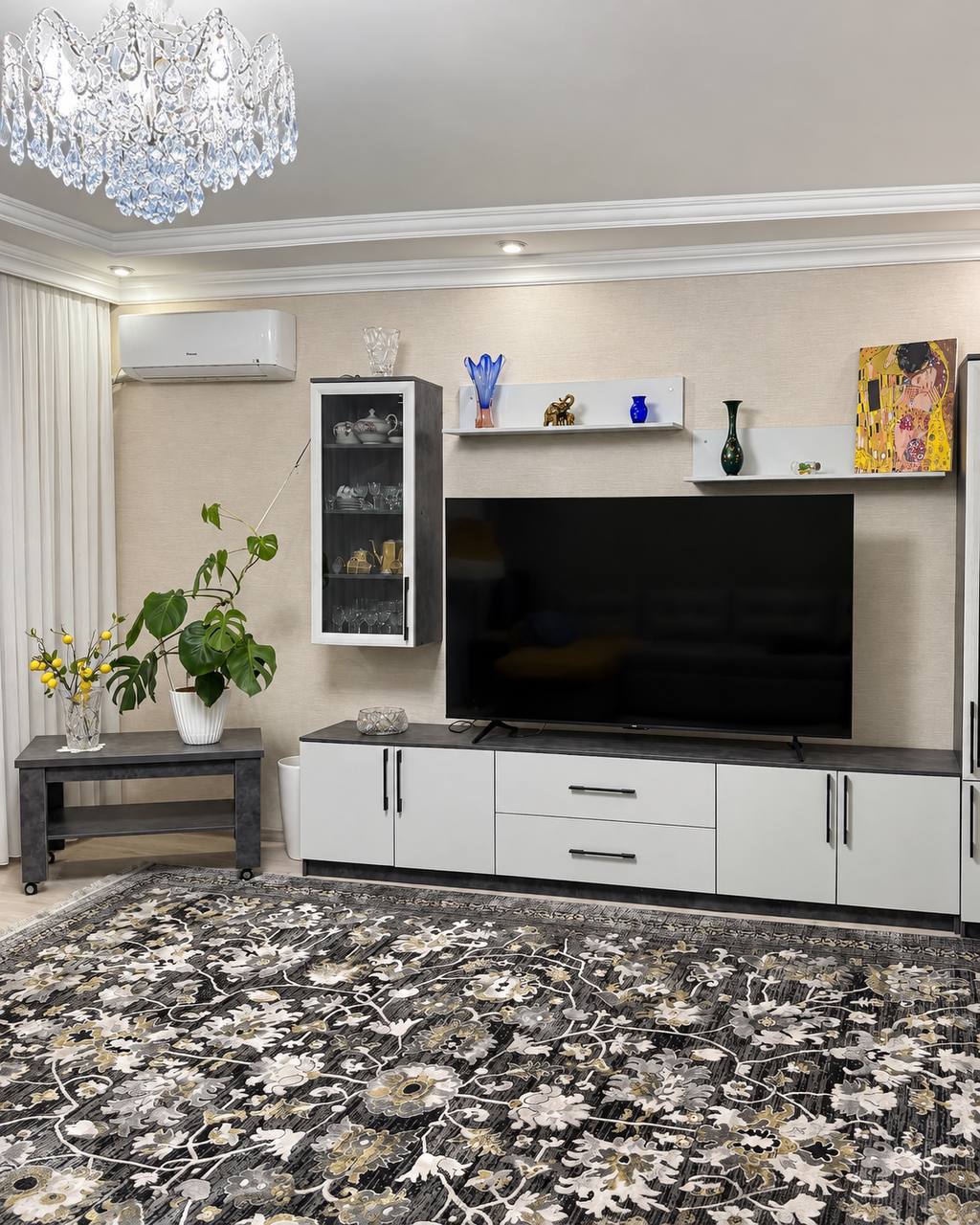 2-комн. квартира в аренду, 60 м²