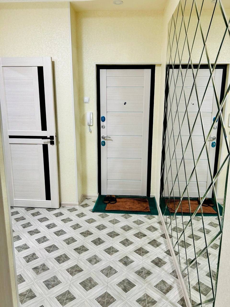 2-комн. квартира, 69 м² — фото 2