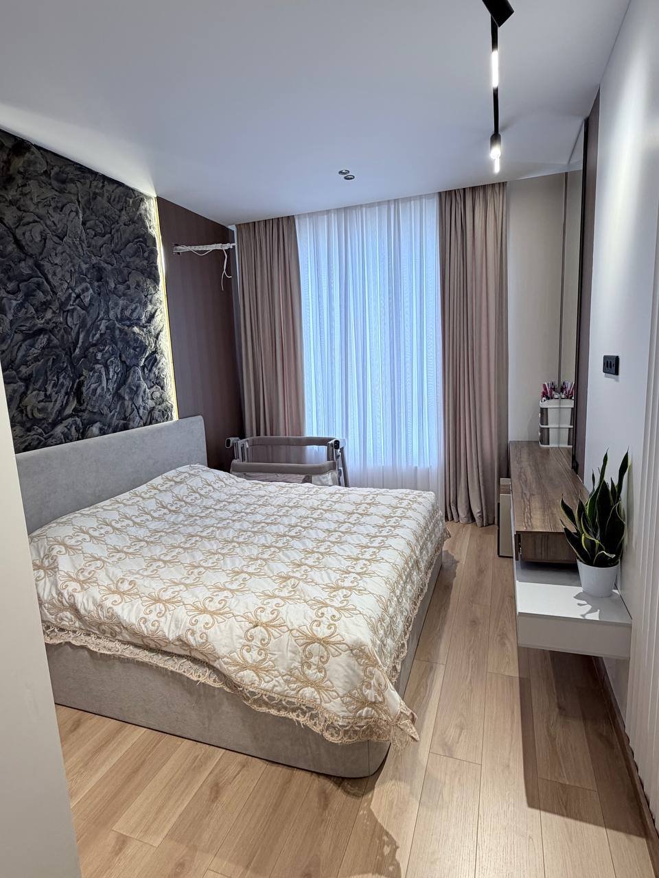 2-комн. квартира, 68 м² — фото 3