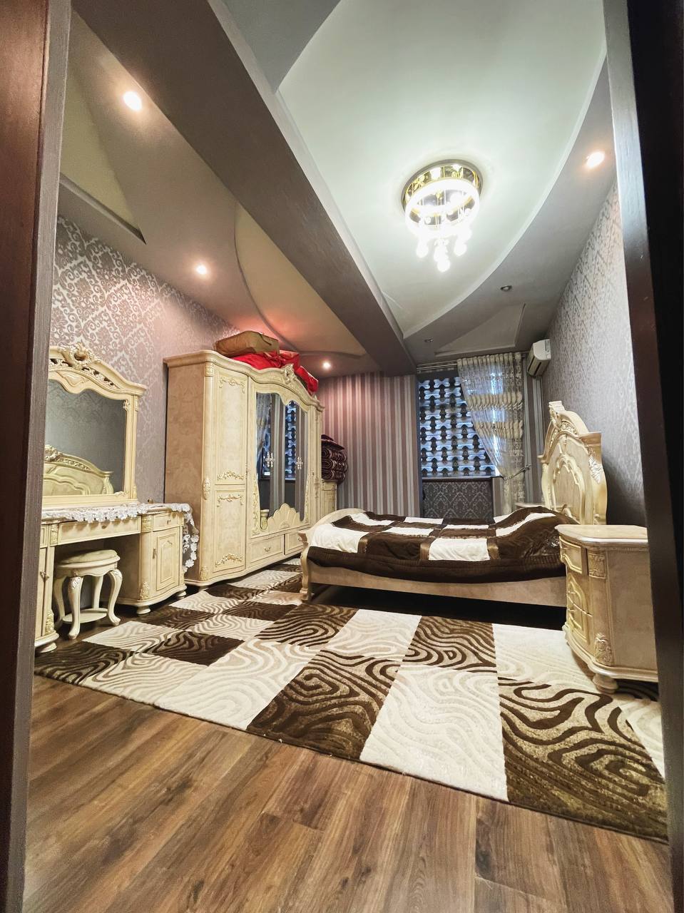 3-комн. квартира, 180 м² — фото 4
