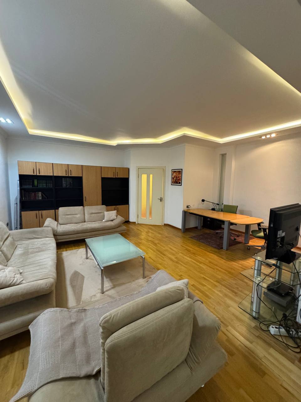 2-комн. квартира в аренду, 80 м² — фото 2