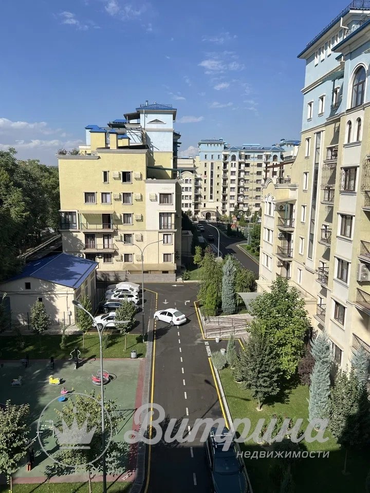 2-комн. квартира, 79 м² — фото 10